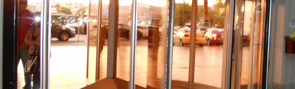 Storefront Glass Repair Cost in Sun City Center, FL